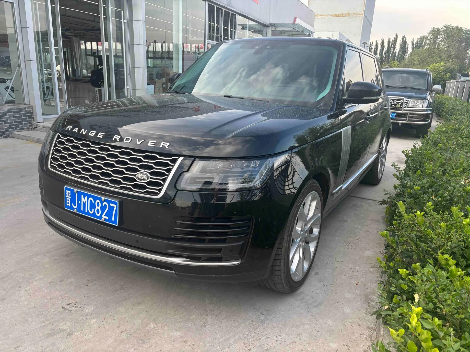 Range Rover 2021 3.0 L6 Legendary Long Wheelbase Classic Edition