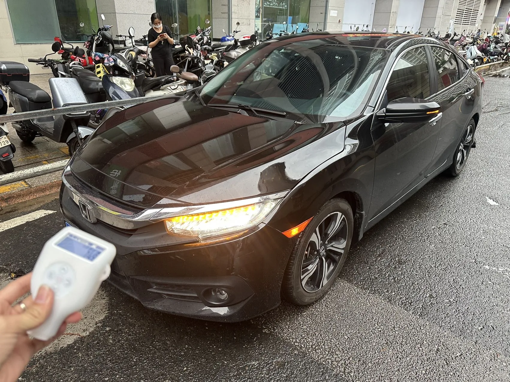 2016 Civic 220TURBO CVT Premium Edition