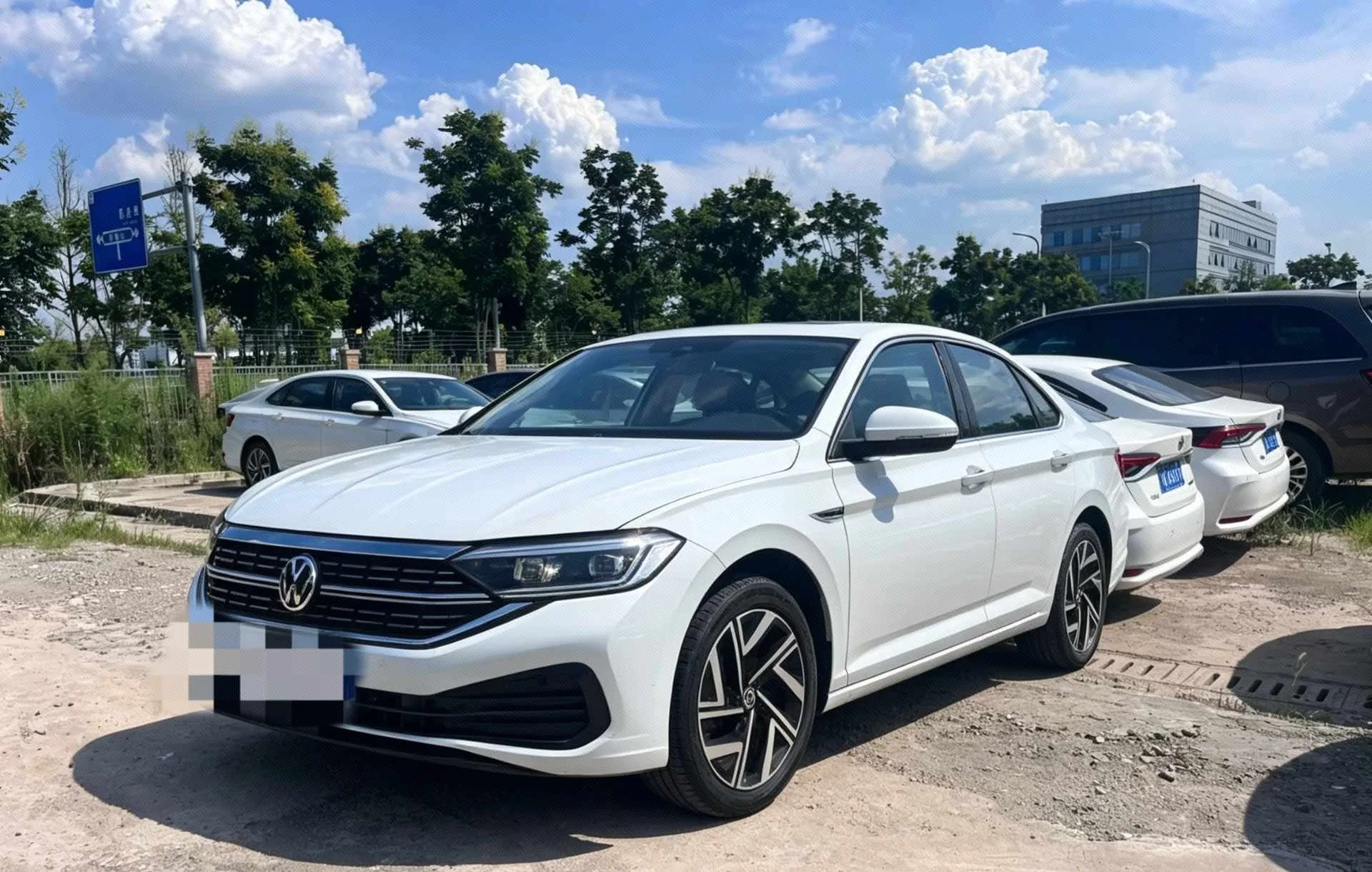 2023 Volkswagen Sagitar 200TSI DSG Flying Edition