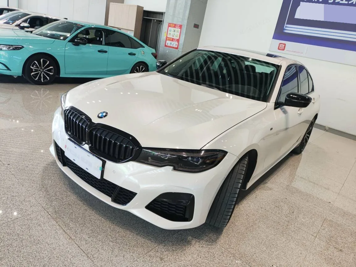 2022 BMW 3 Series 330i M Sport Night Line