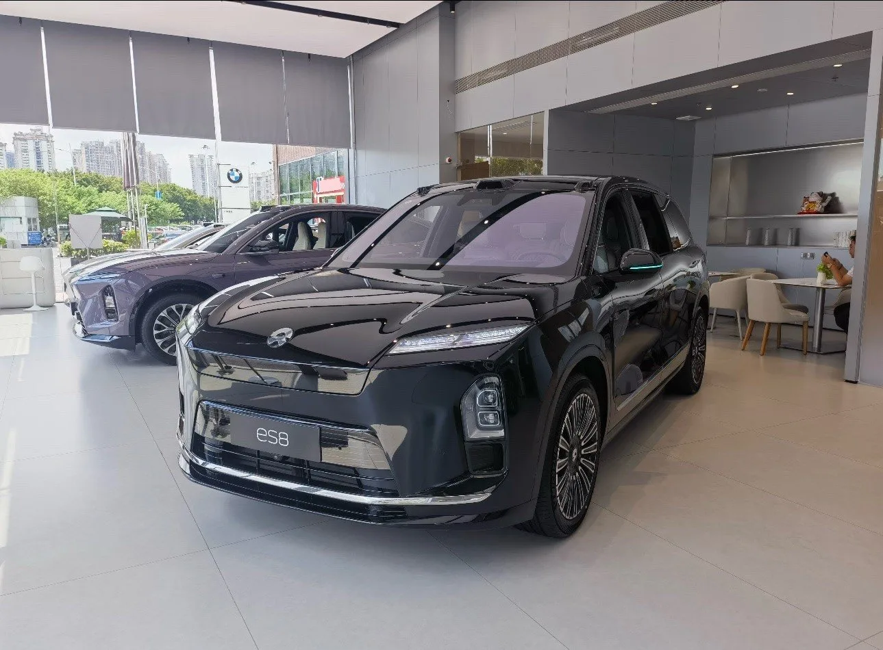 ДЕВЯТЬ 2026 ES8 6-местный Исполнительный Роскошь Версия Автоматический