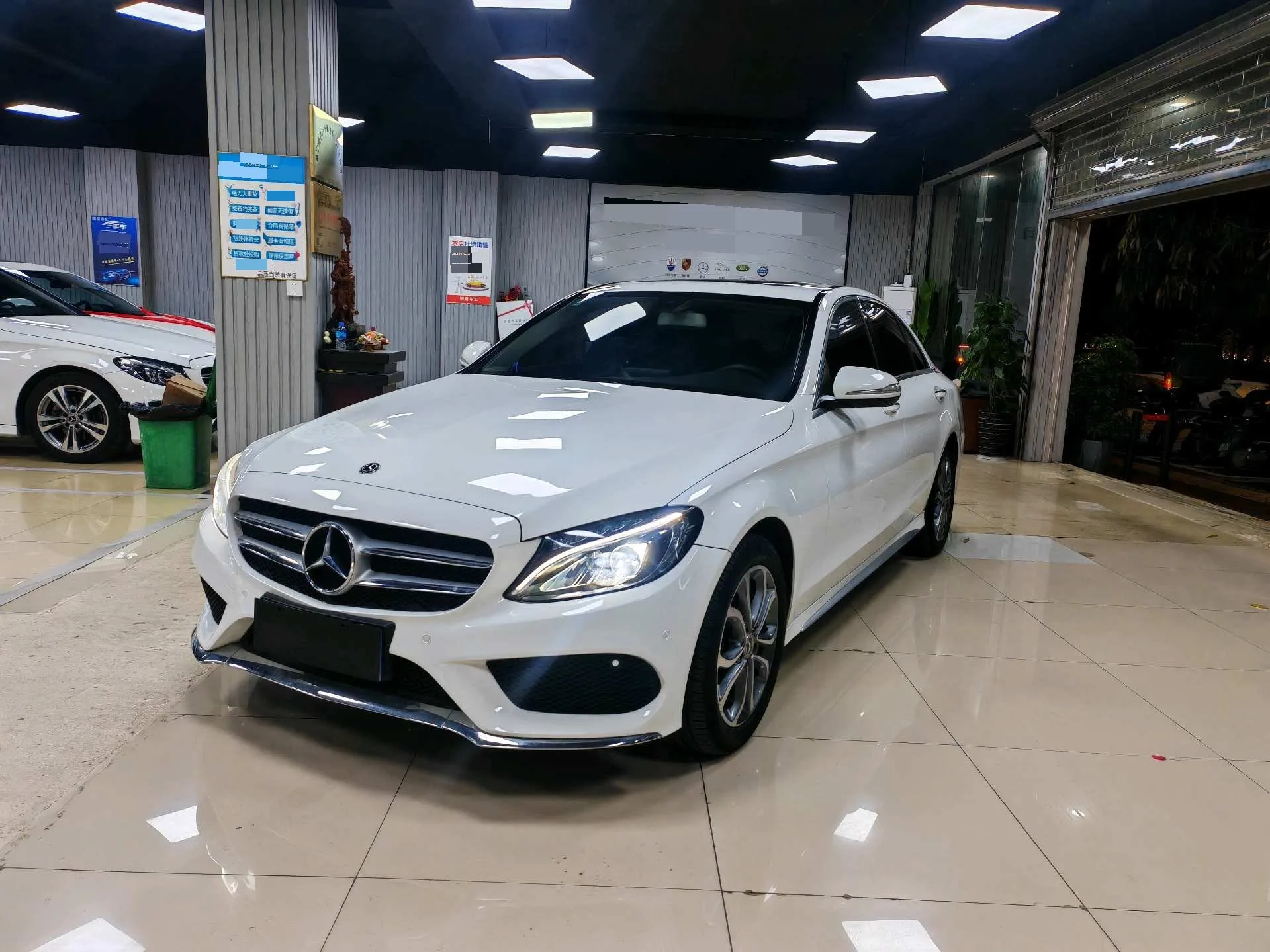 2017 Mercedes-Benz C-Class Facelift C 180 L Fashion Sport Edition