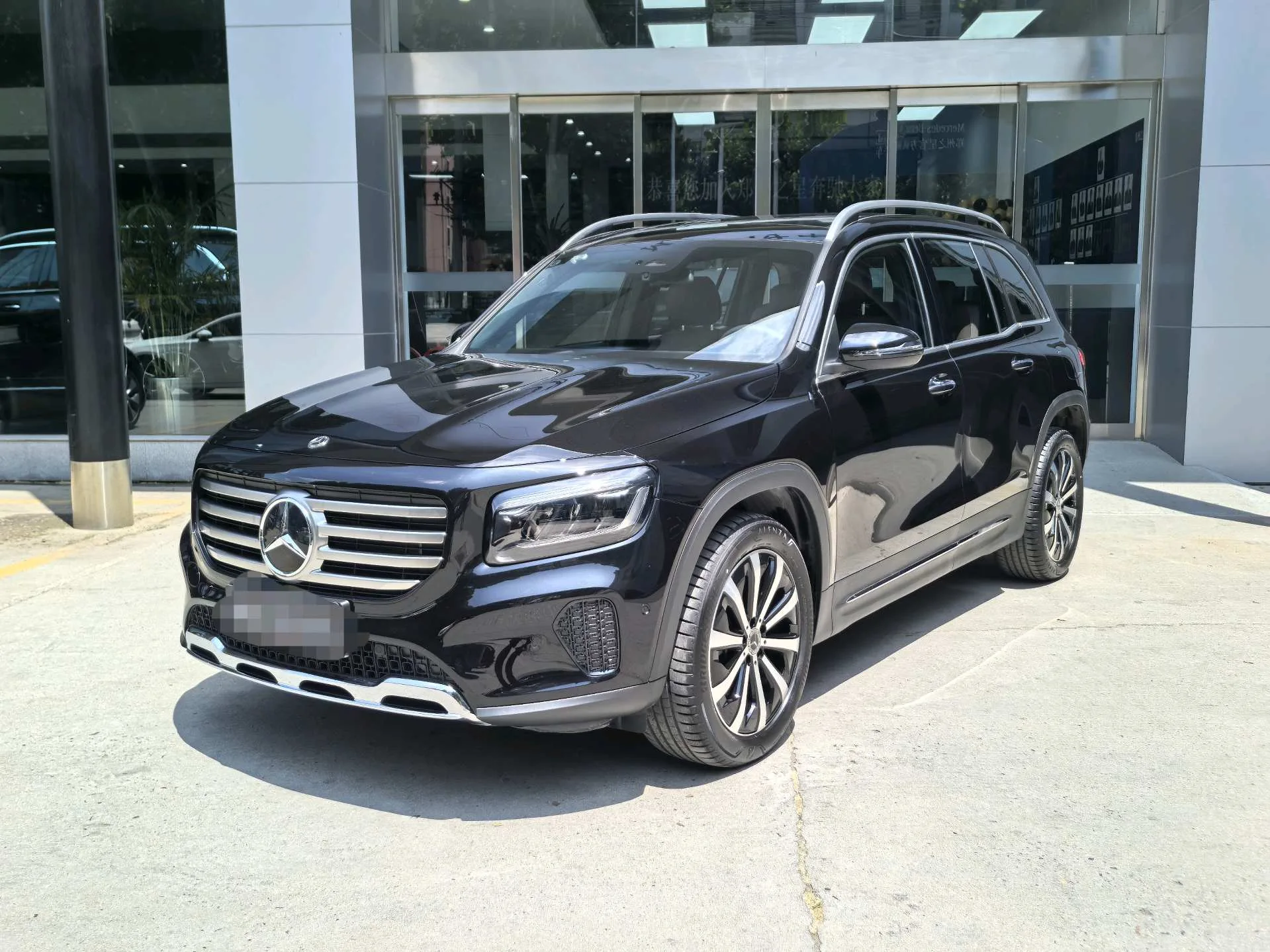 Mercedes-Benz 2025 GLB 220 48V 2.0T Fashion Edition Automatic