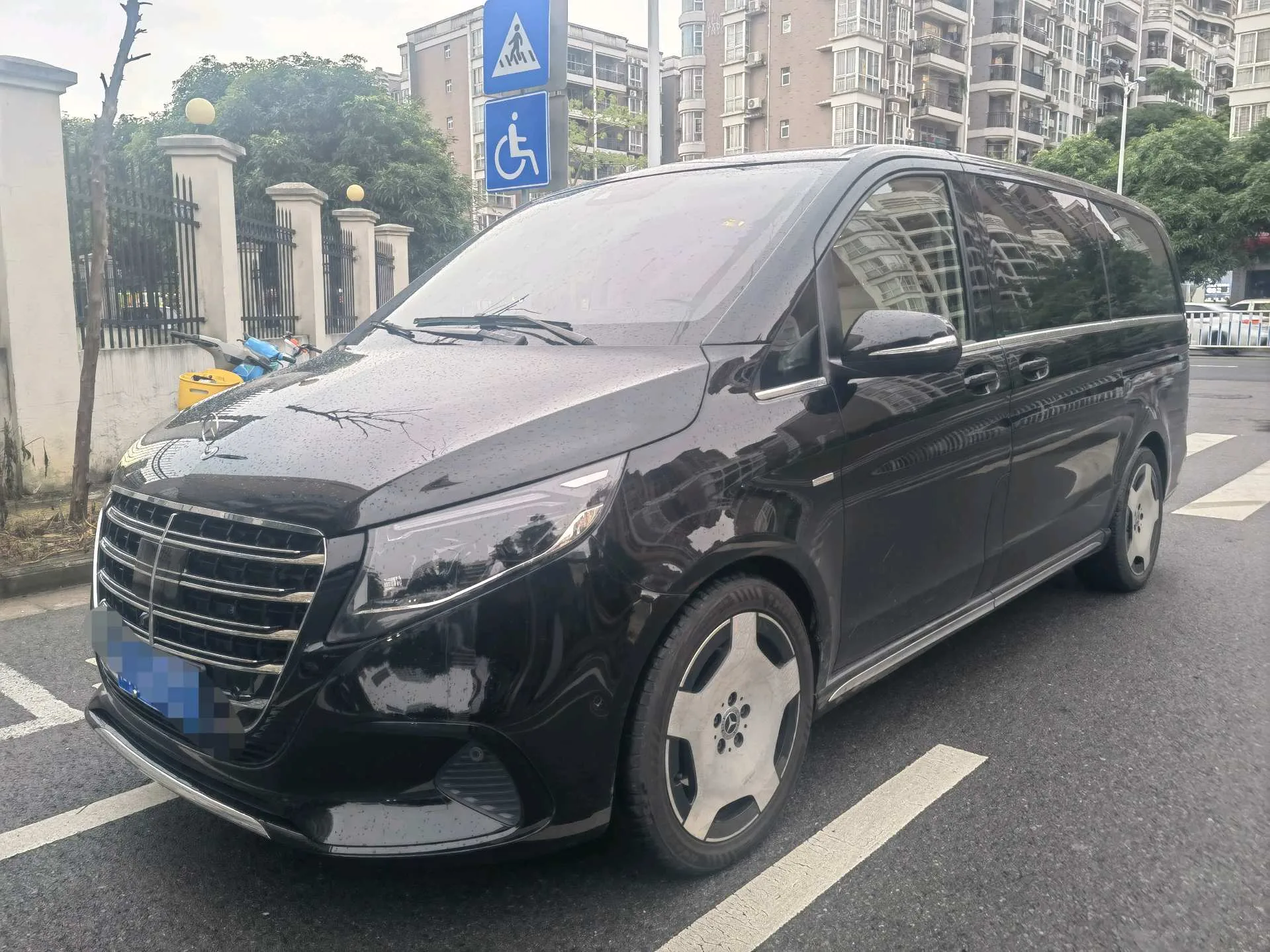 Mercedes-Benz V-Class 2020 V 260 Premium Edition