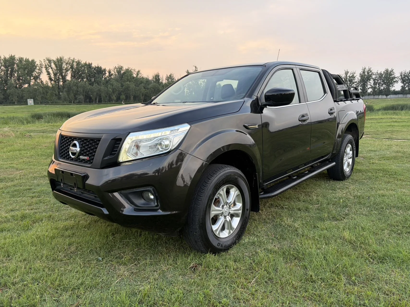 Navara 2017 Model Year 2.5L Automatic AWD Luxury Edition QR25