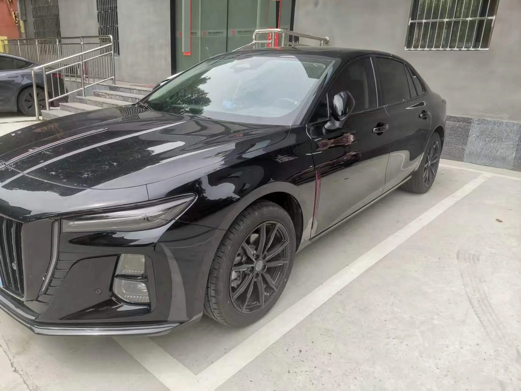 Hongqi 2025 H5 2.0T Flagship 500,000th Unit Commemorative Edition Automatic Transmission