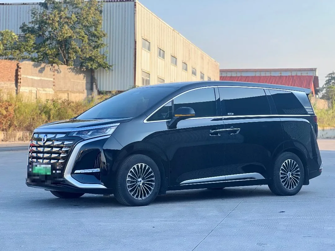 Denza D9 2022 DM-i 970 AWD Flagship Edition