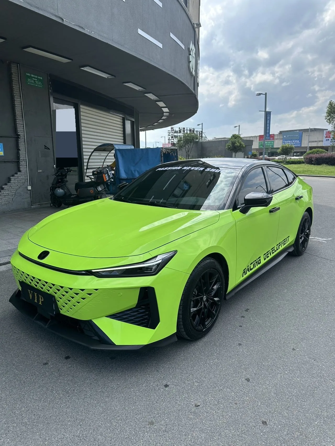 Changan 2024 UNI-V 1.5T Premium Automatic