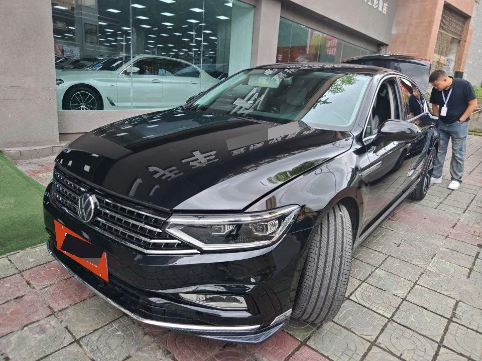 Volkswagen 2023 Magotan 2.0TSI 330TSI 2 Millionth Unit Commemorative Edition Leading Model Automatic Transmission