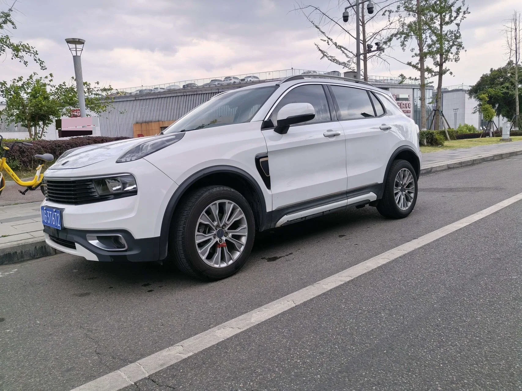 Lynk & Co 01 2017 2.0T 2WD Pure Lite Edition