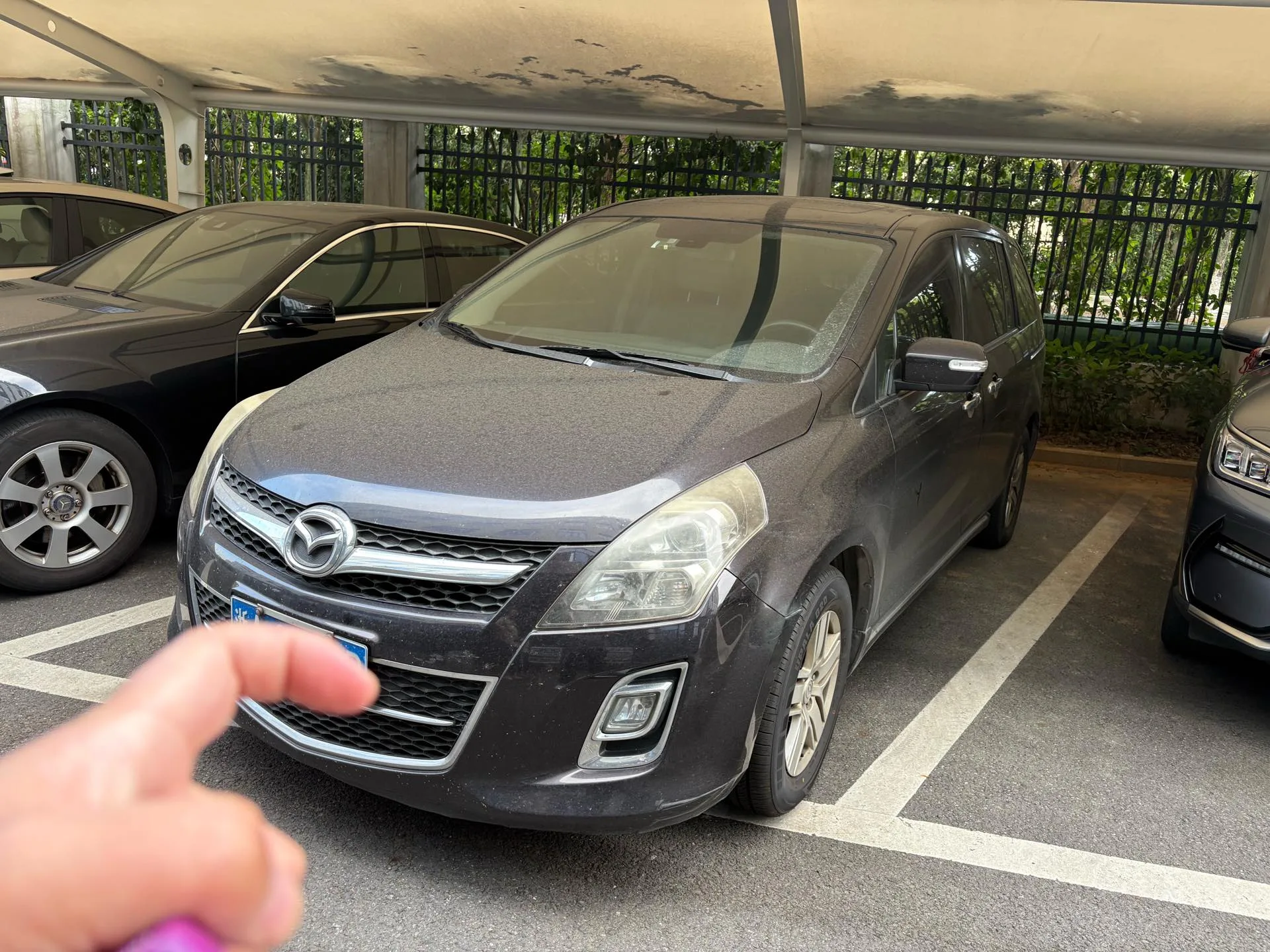 Mazda 8 2011 2.3L Supreme Edition