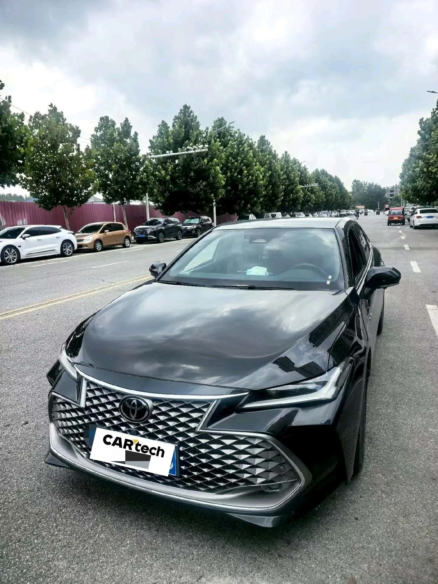 2024 Toyota Avalon Hybrid 2.5L CVT XLE Premium Automatic