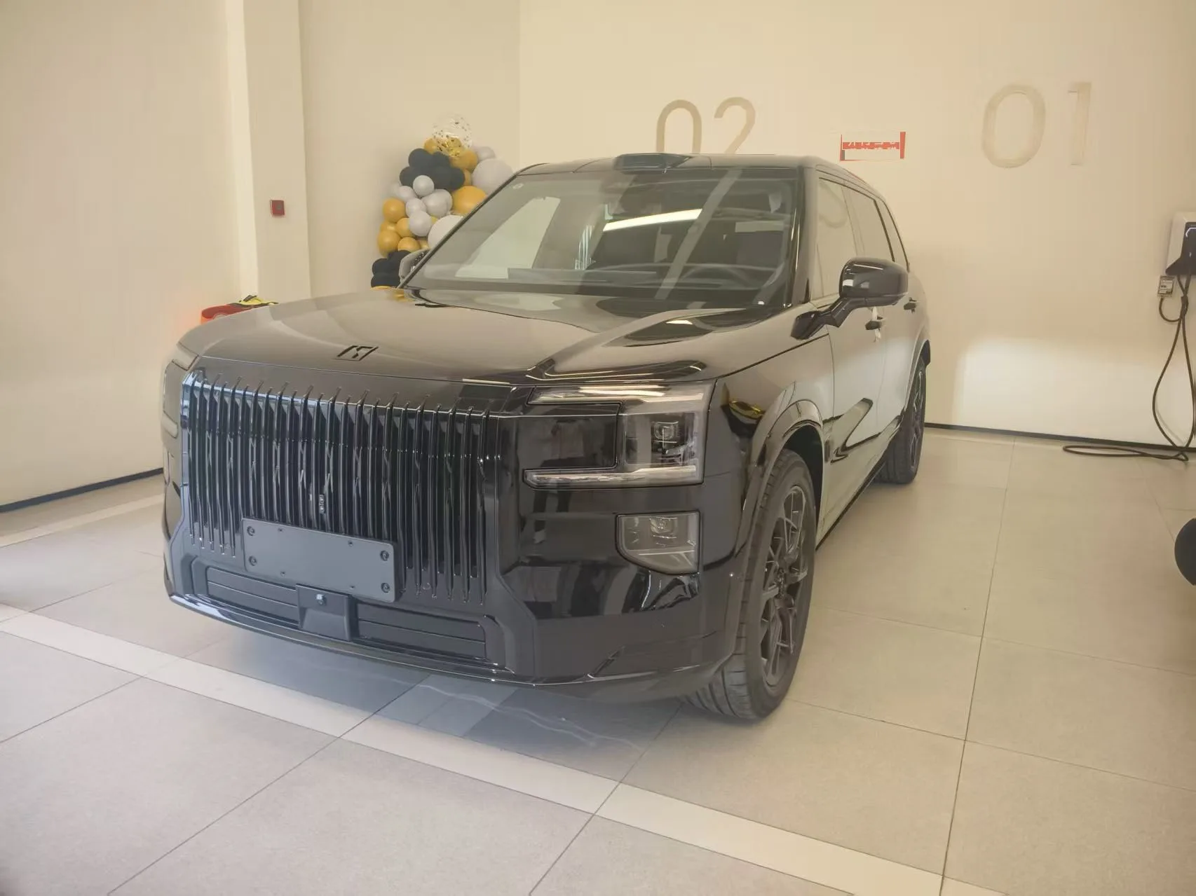 Jike 2025 Model Jike 9X 2.0T Hyper Edition 70kWh Automatic