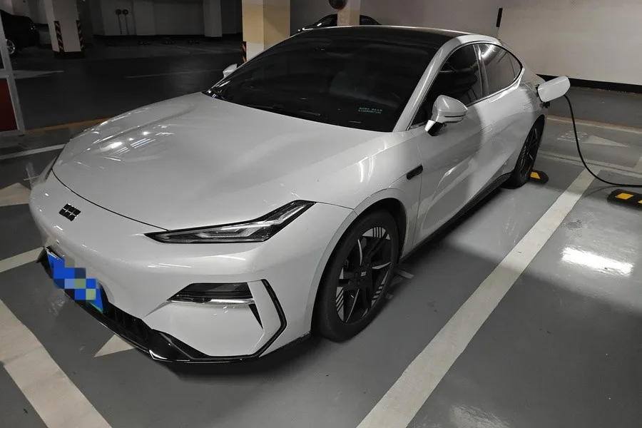 Galaxy E8 2024 550km RWD Dragon Edition