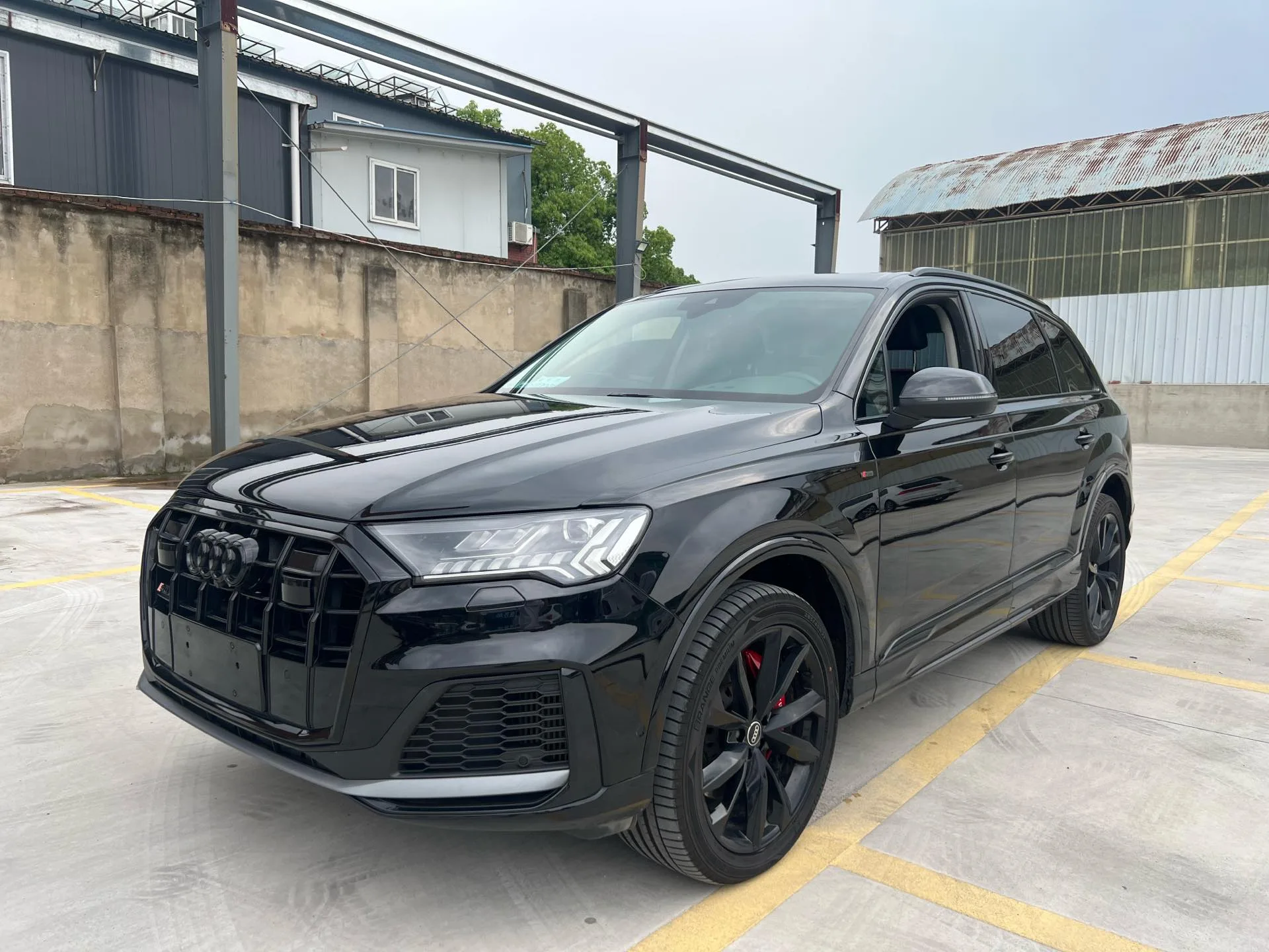 Ауди Q7 2022 55 TFSI четыре С линия Снег Спорт Версия