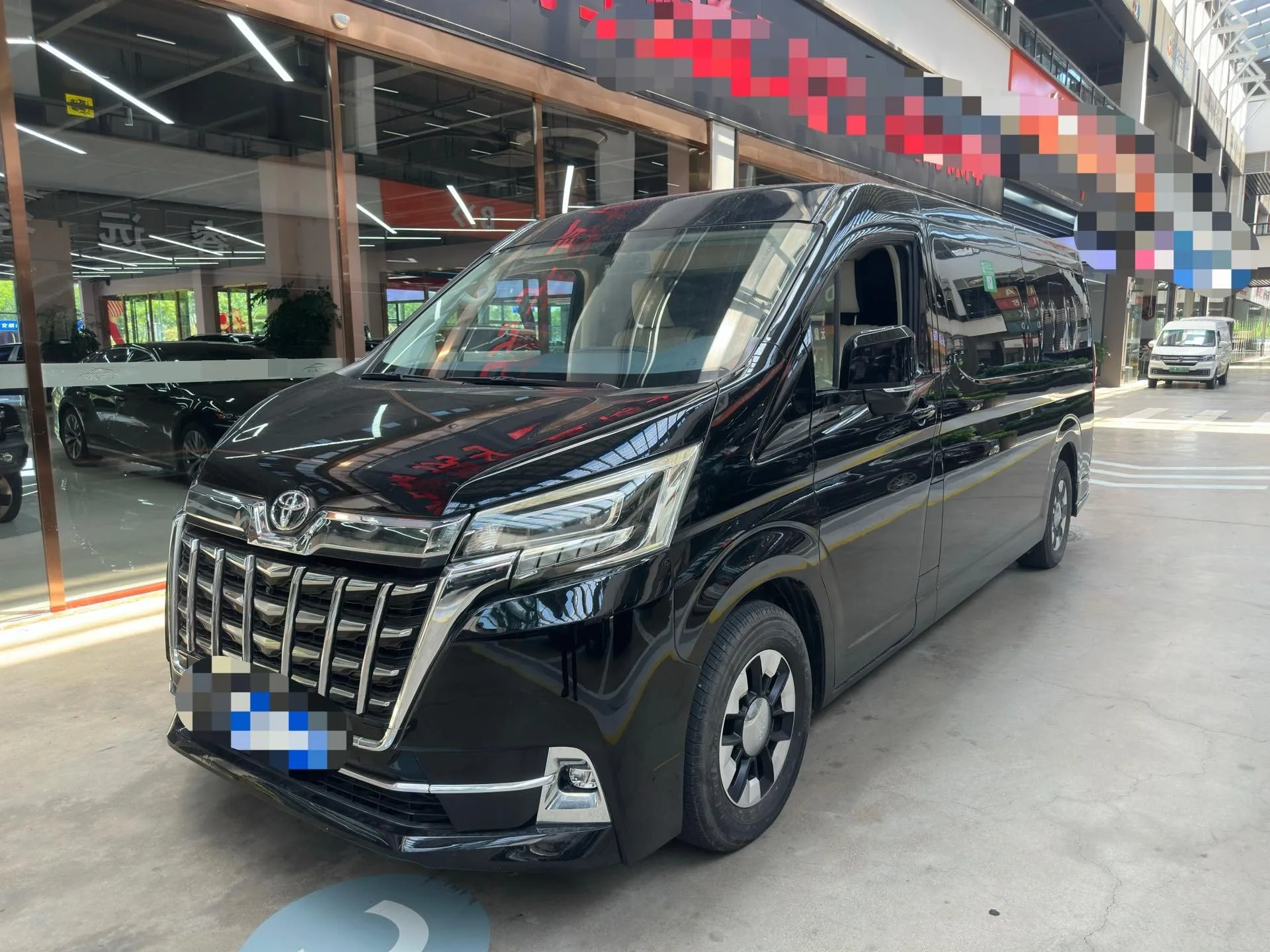 Toyota Hiace (Imported) 2019 Model, Hiace 3.5 Middle East Version, Automatic Transmission