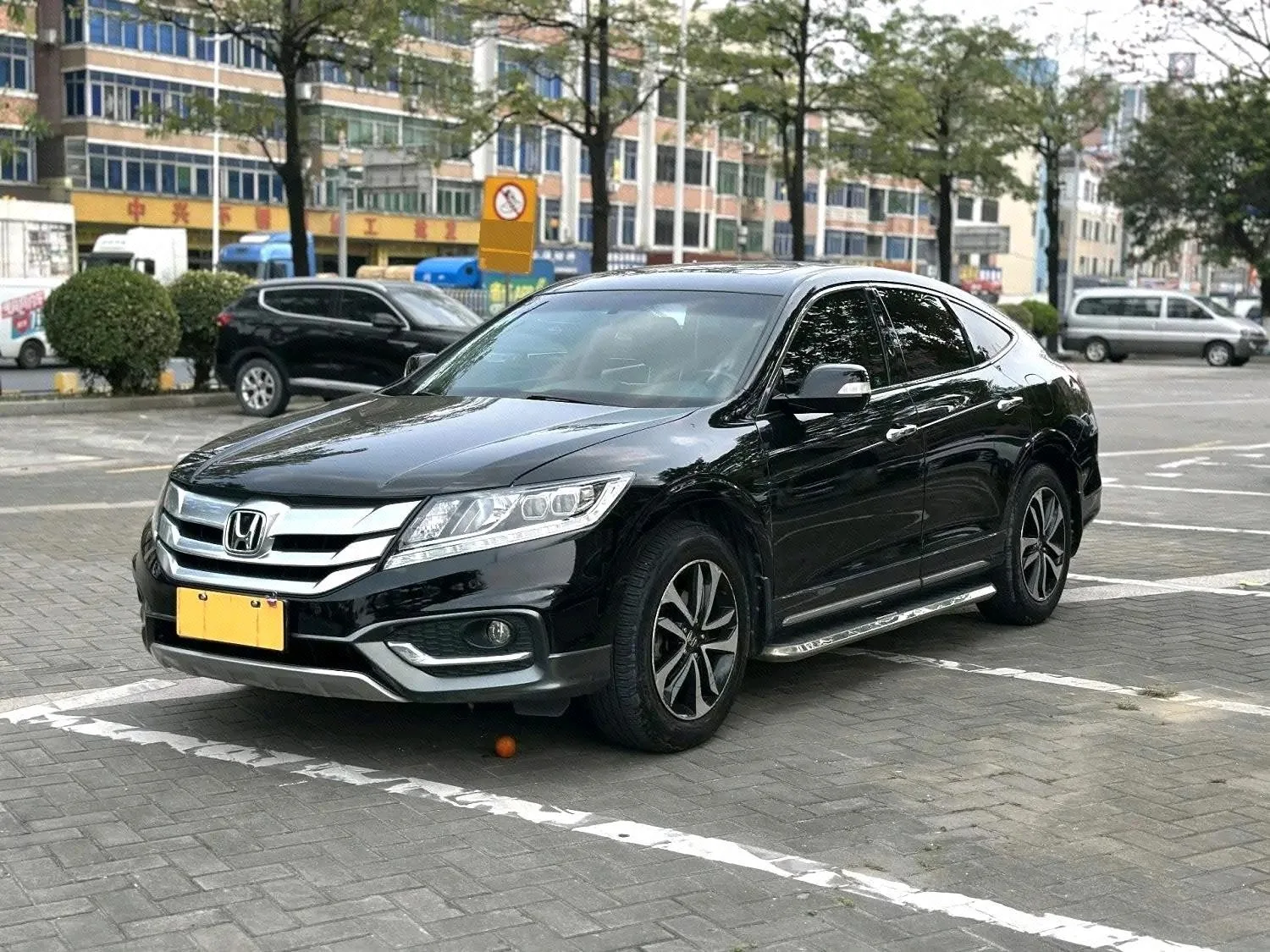 Geely Emgrand 2016 Model Year 2.4L Luxury Edition