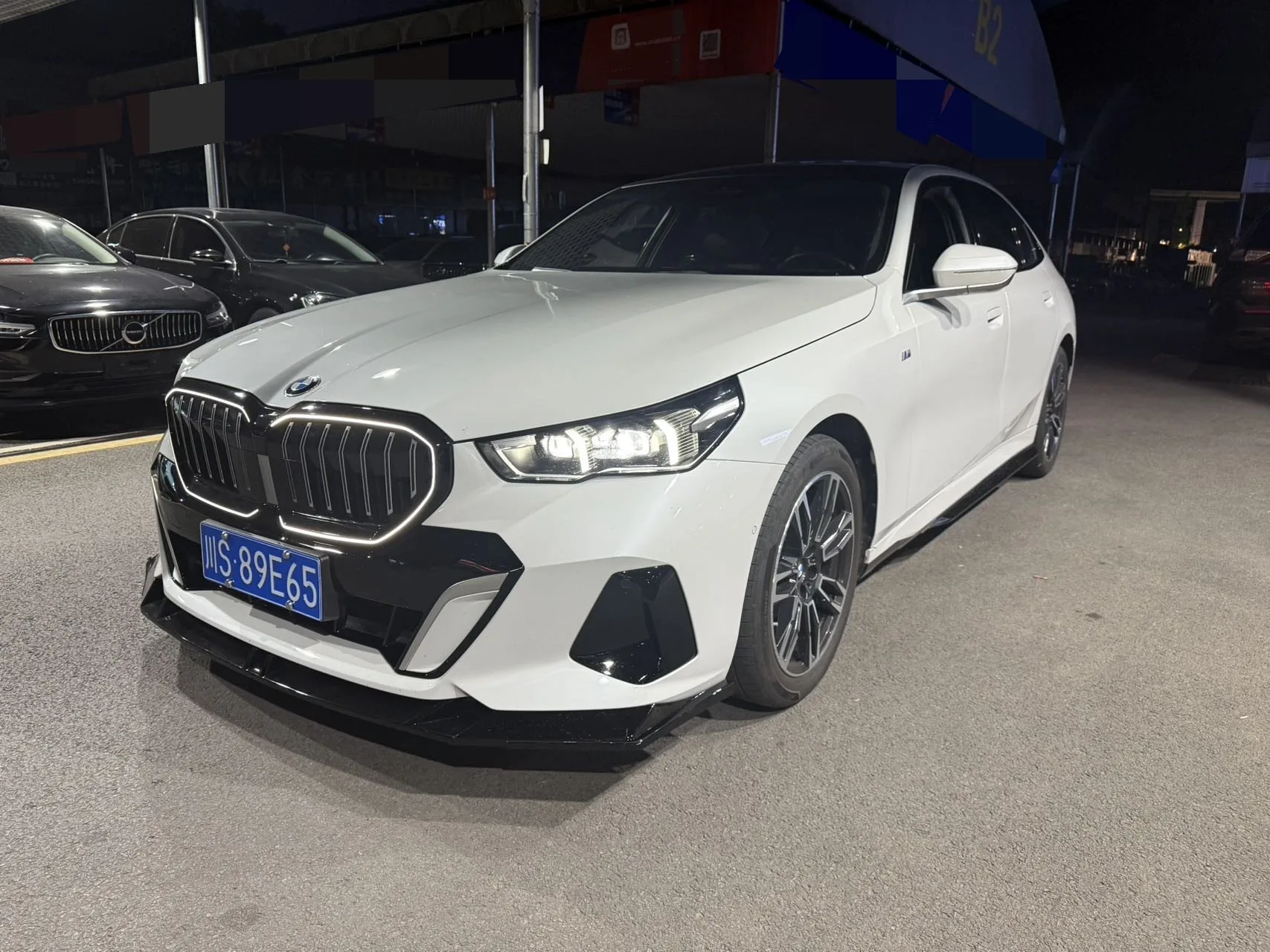 2024 BMW 5 Series 525Li 2.0T M Sport Package Automatic