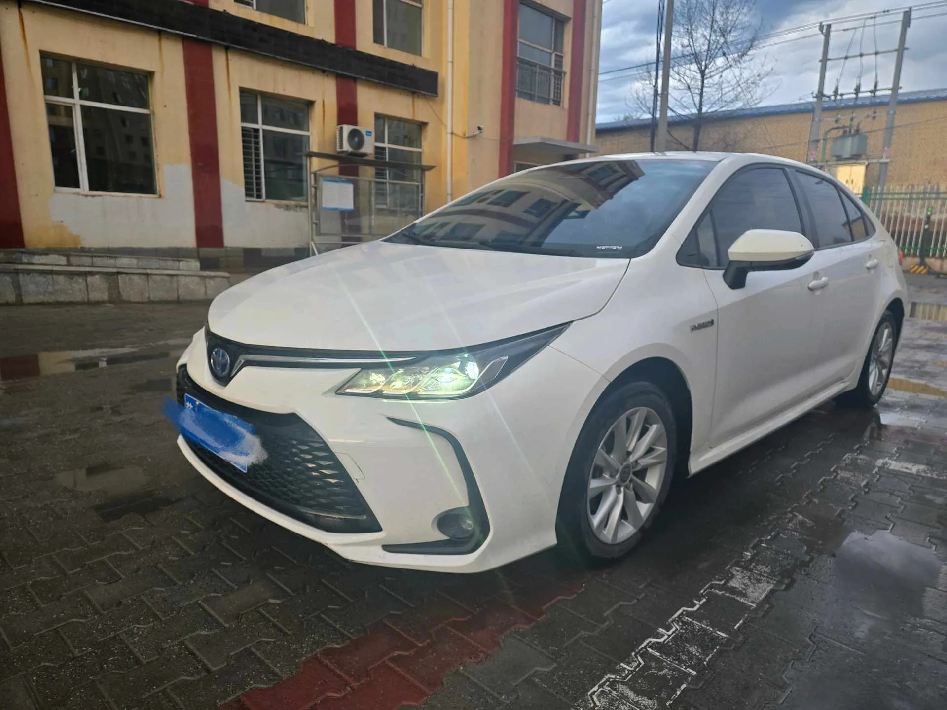 Toyota 2023 Corolla Hybrid 1.8 CVT Intelligent Electric Hybrid Elite Edition Automatic Transmission