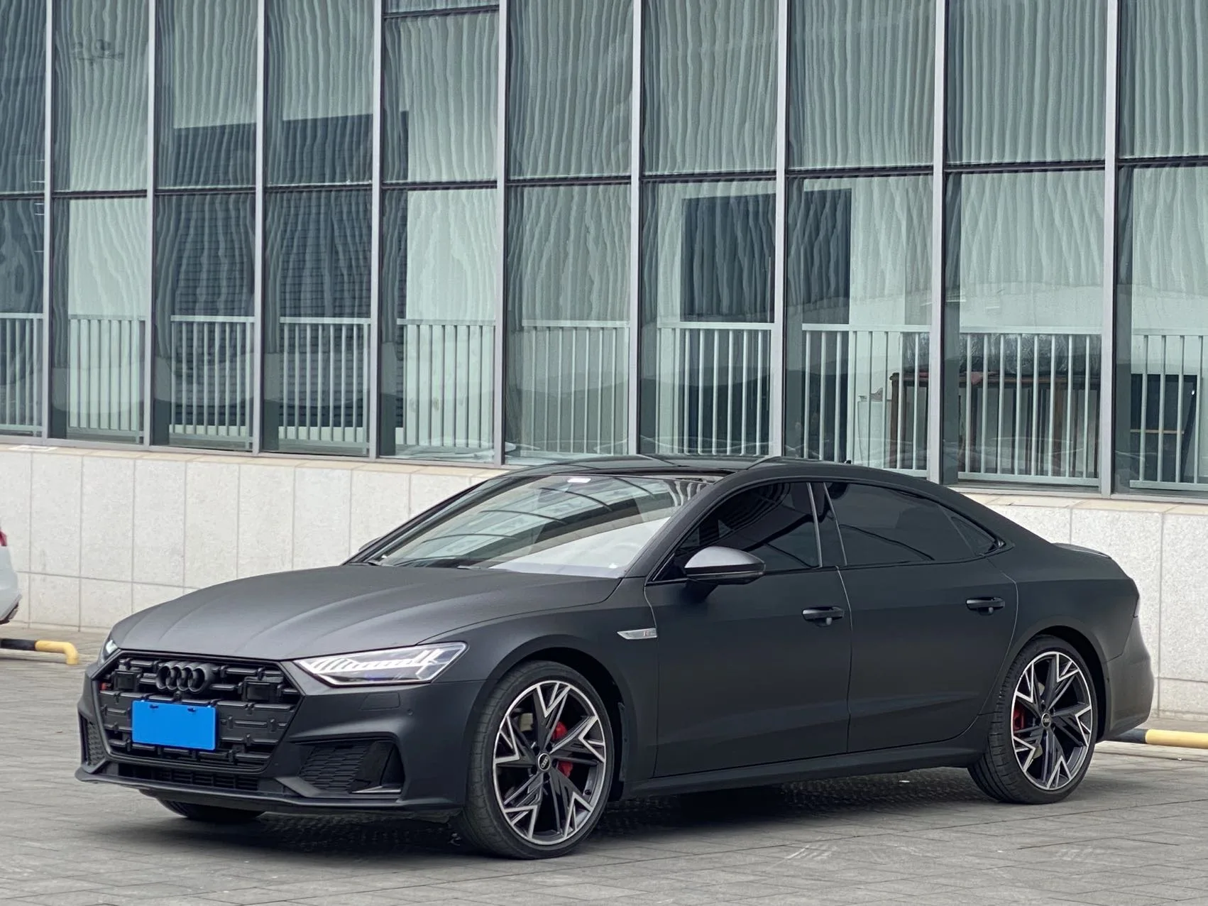 2023 Audi A7L 2.0 TFSI 45 TFSI Quattro S-line Black Knight Edition, Automatic Transmission