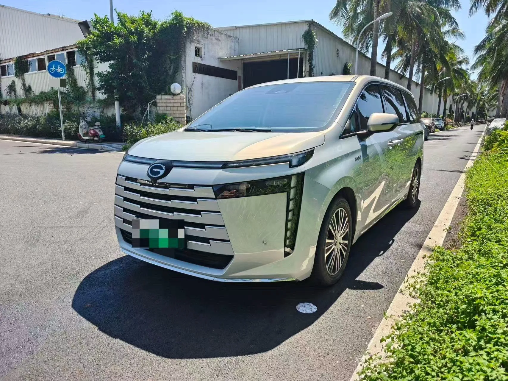 Trumpchi 2024 E8 2.0 150km MAX+ Automatic