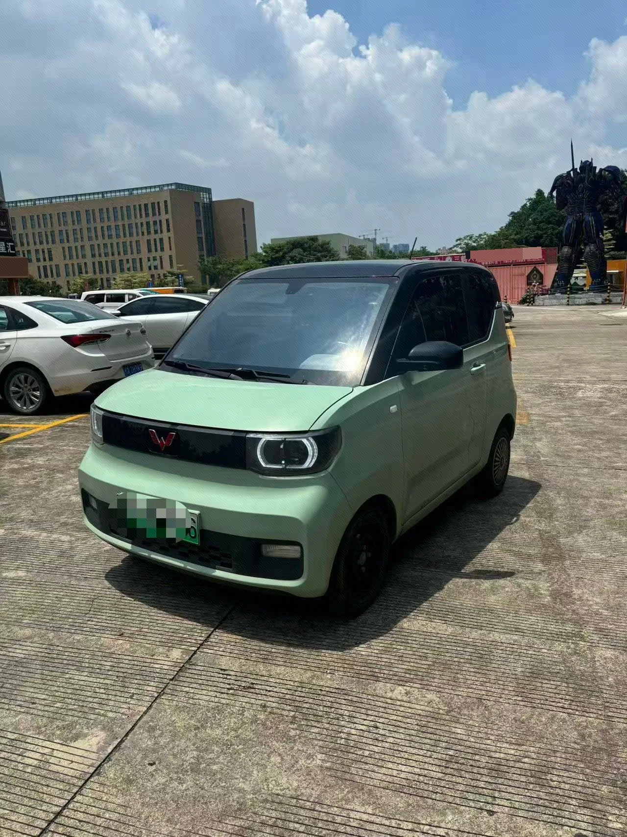 Hongguang MINIEV 2022 Model, "Yuexiang" Edition, Lithium Iron Phosphate