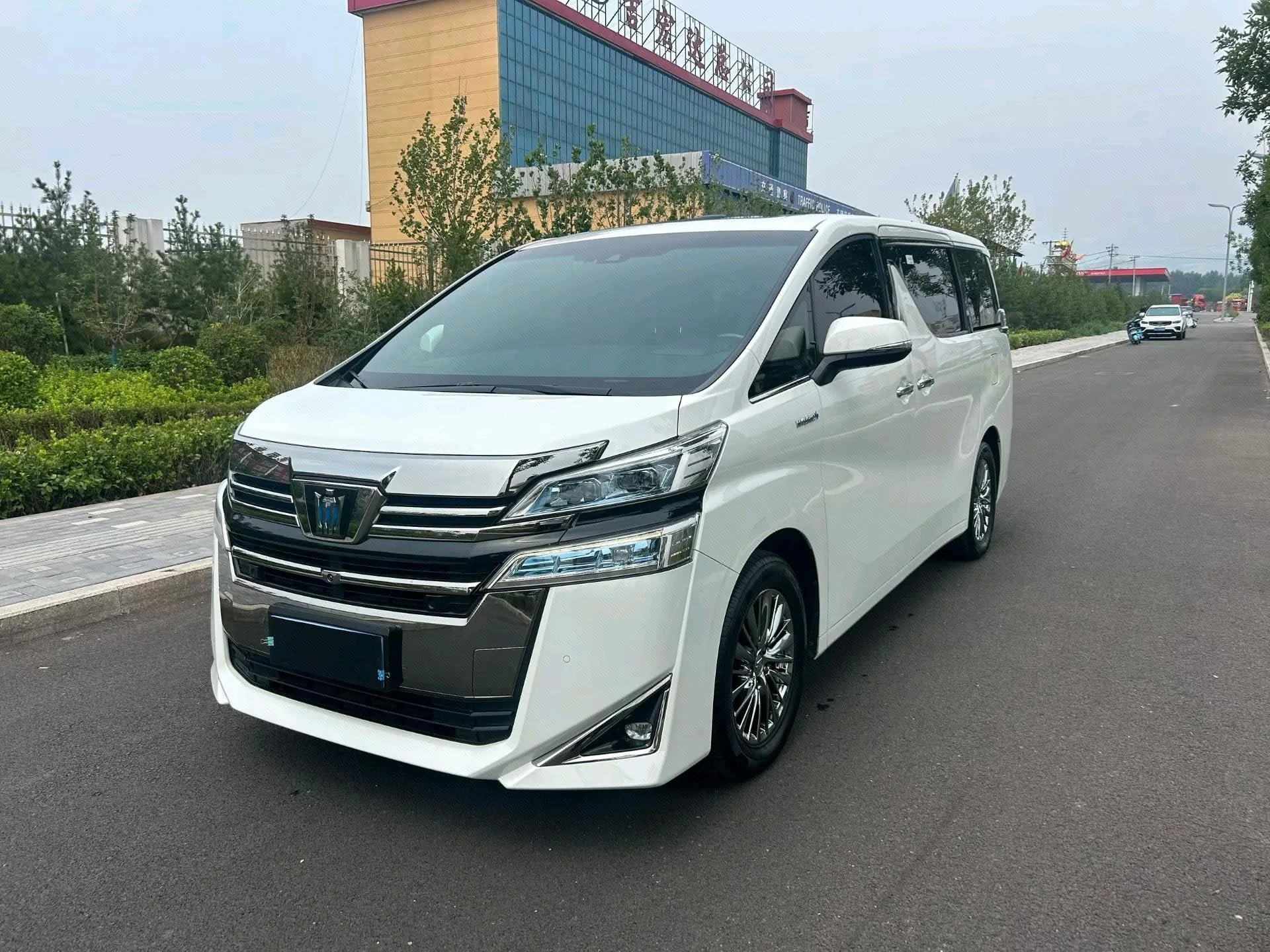 2021 Alphard Crown Hybrid 2.5L HV Premium Edition