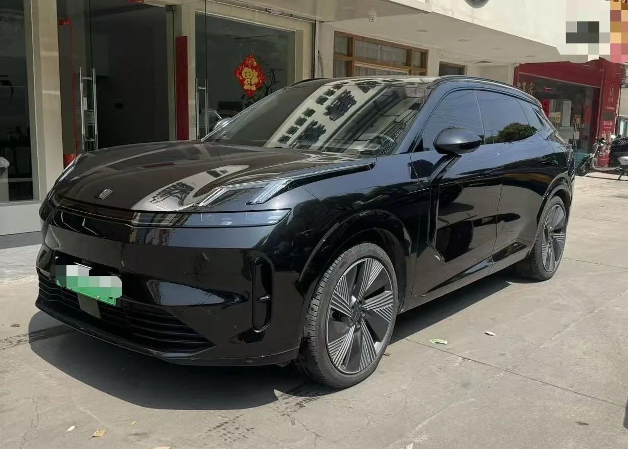 Lynk & Co 08 New Energy 2023 Model Year 120km Long Range Halo