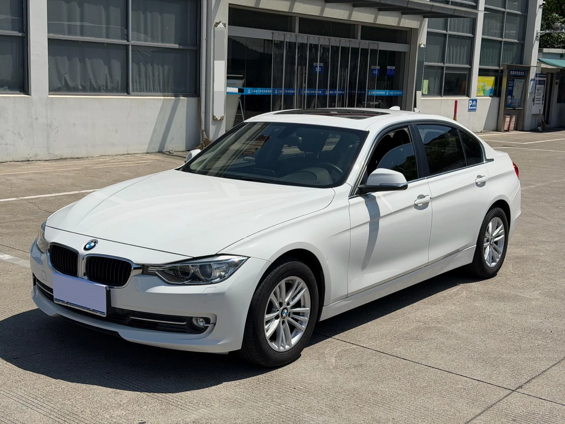 BMW 3 Series 2014 320Li Fashion Edition