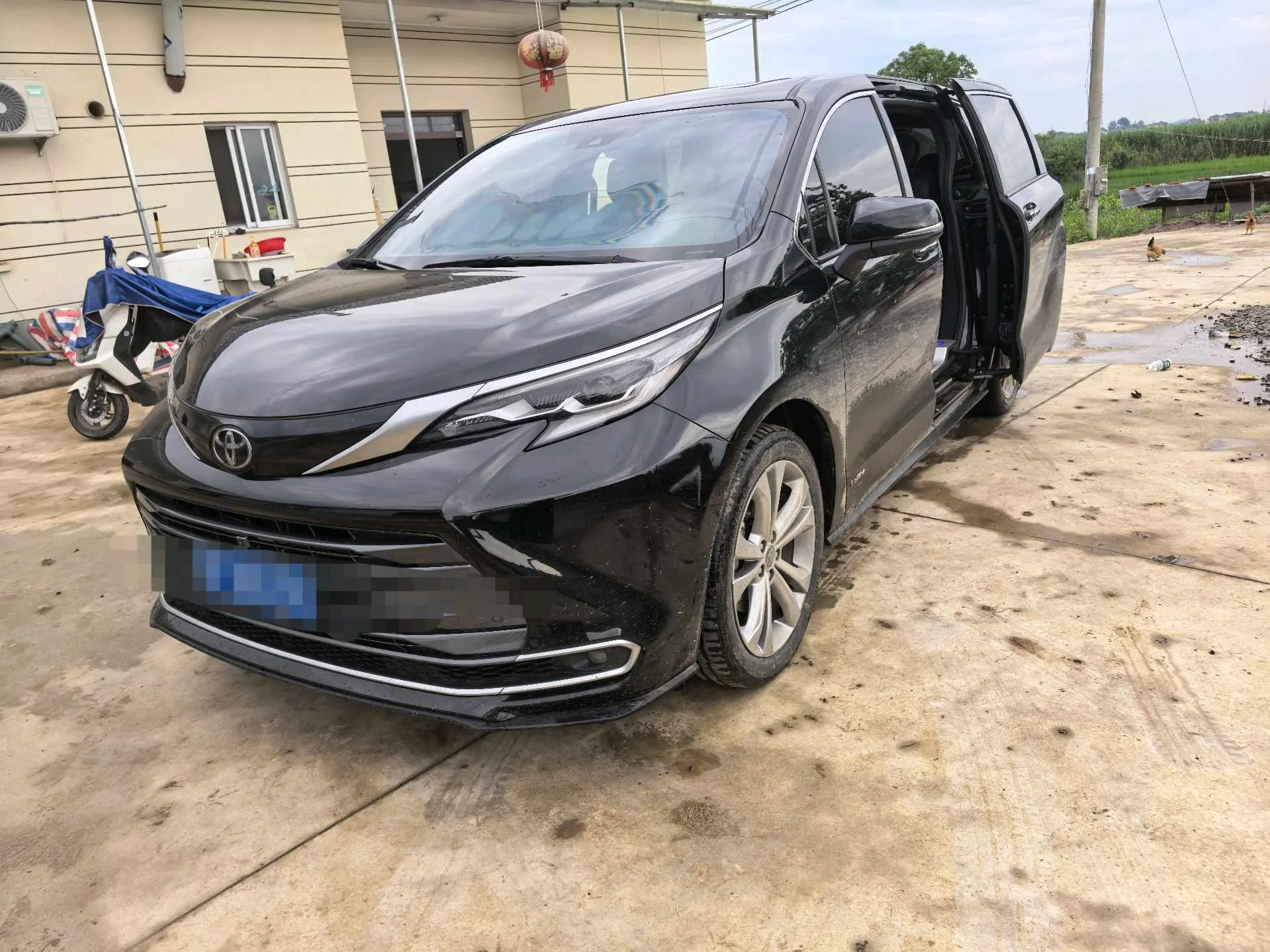 2024 Toyota Sienna 2.5 CVT Premium Edition Automatic