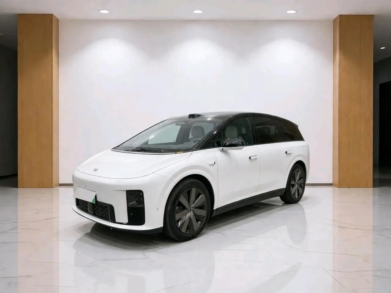 Li Auto 2025 i8 Standard Edition Automatic