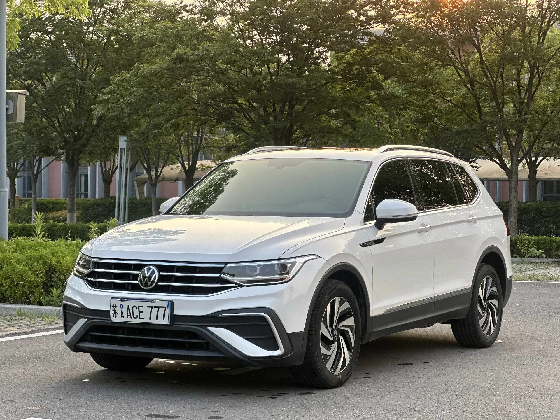 Tiguan L 2022 330TSI Automatic 2WD Smart Edition