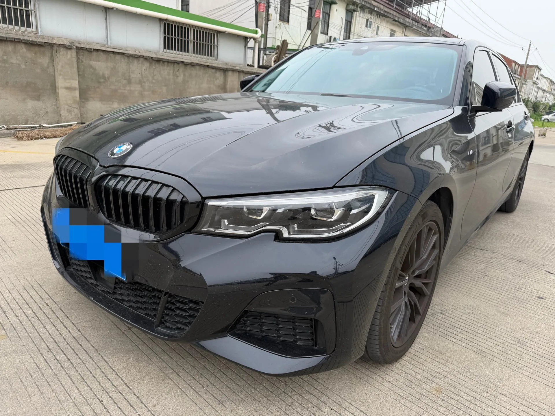 2022 BMW 3 Series 330Li xDrive M Sport Shadow Edition
