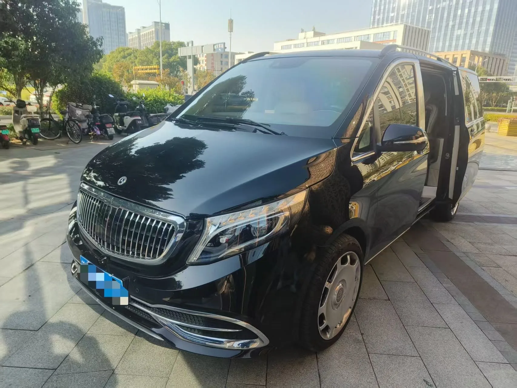 Mercedes-Benz V-Class 2022 V 260 2.0T Navigator Edition Automatic