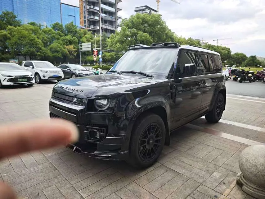 2024 Land Rover Defender 110 3.0T P400 X-DYNAMIC HSE