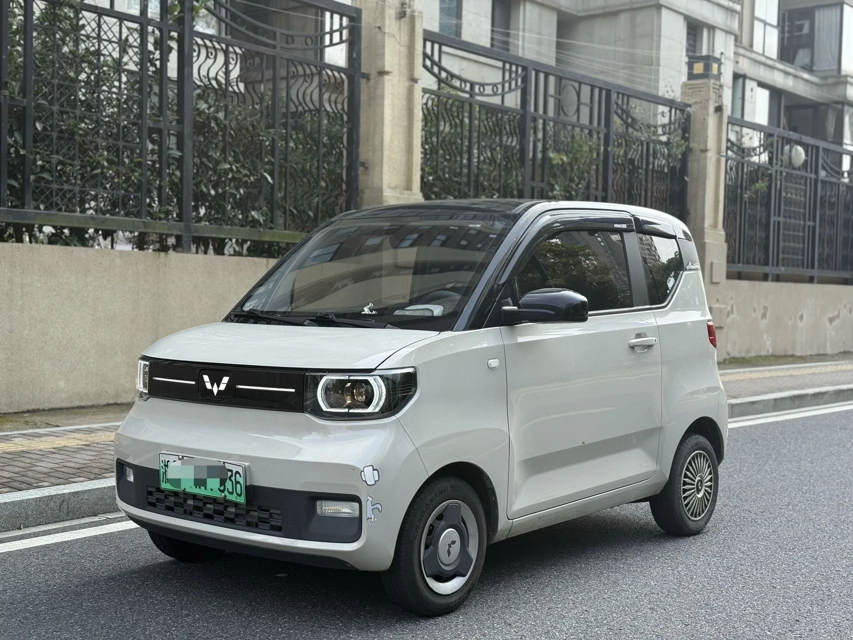 Hongguang MINIEV 2022 Macaron Premium Edition (Lithium Iron Phosphate)