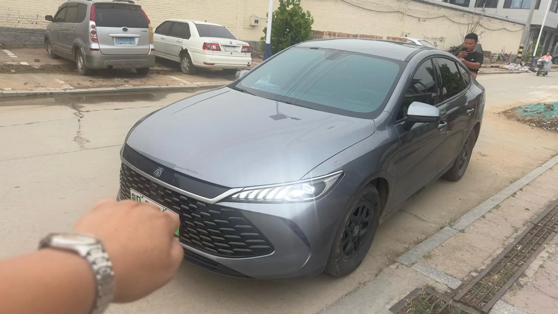 BYD 2025 Qin PLUS DM-i 1.5 CVT Intelligent Driving Edition 55KM Leading Model Automatic