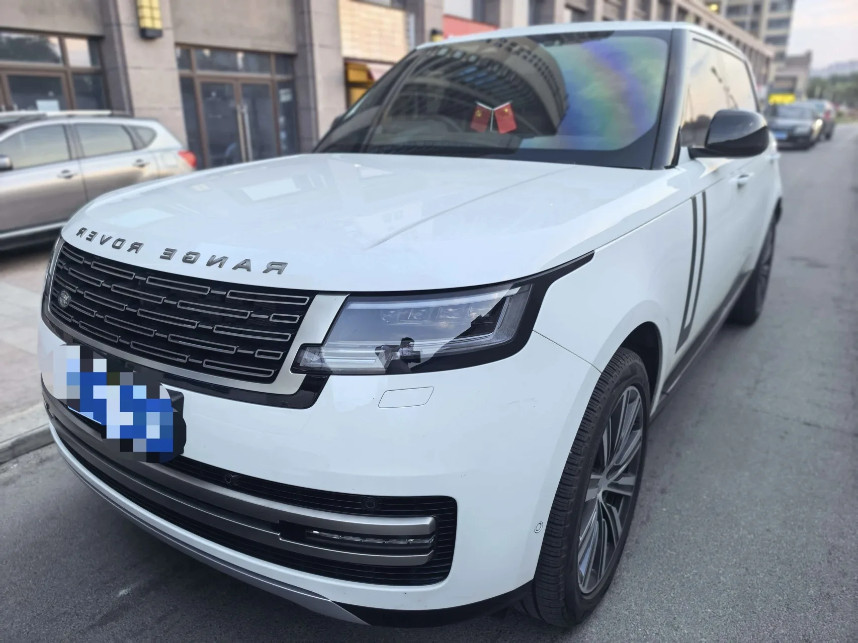 2025 Land Rover Range Rover (Imported) 48V 3.0T L6 400PS Extended Wheelbase Automatic