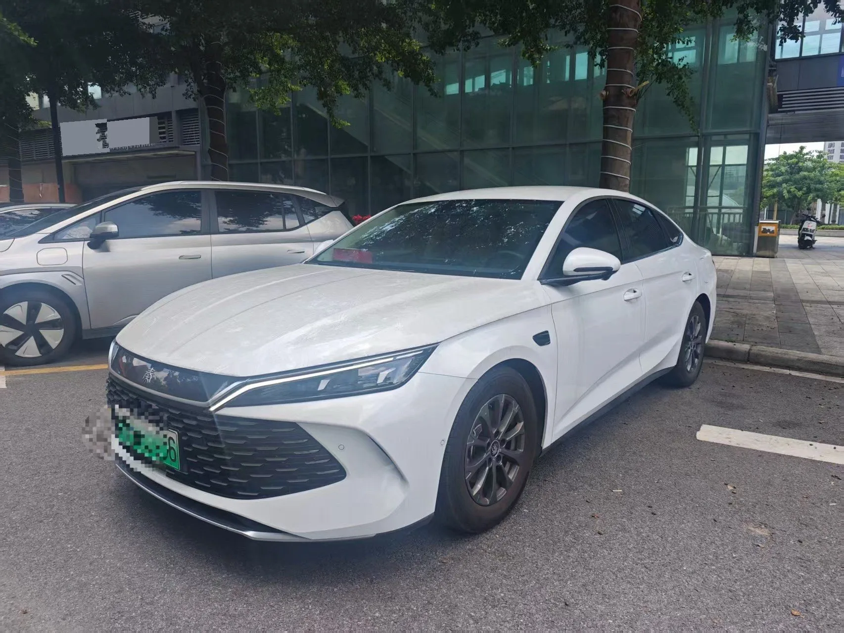 BYD 2025 Qin L DM-i 1.5 CVT Intelligent Driving Edition 80KM Leading Model Automatic