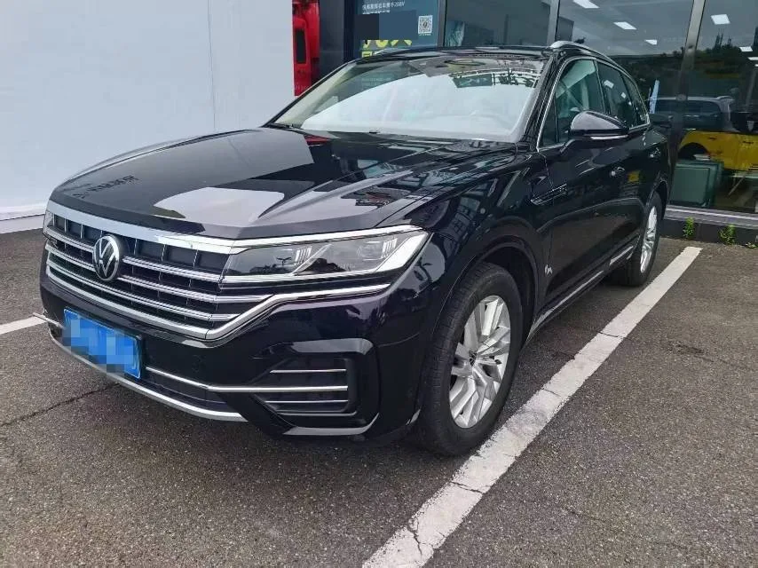 Volkswagen Touareg (Imported) 2023 Model Year Touareg 2.0TSI Premium Edition, Automatic Transmission