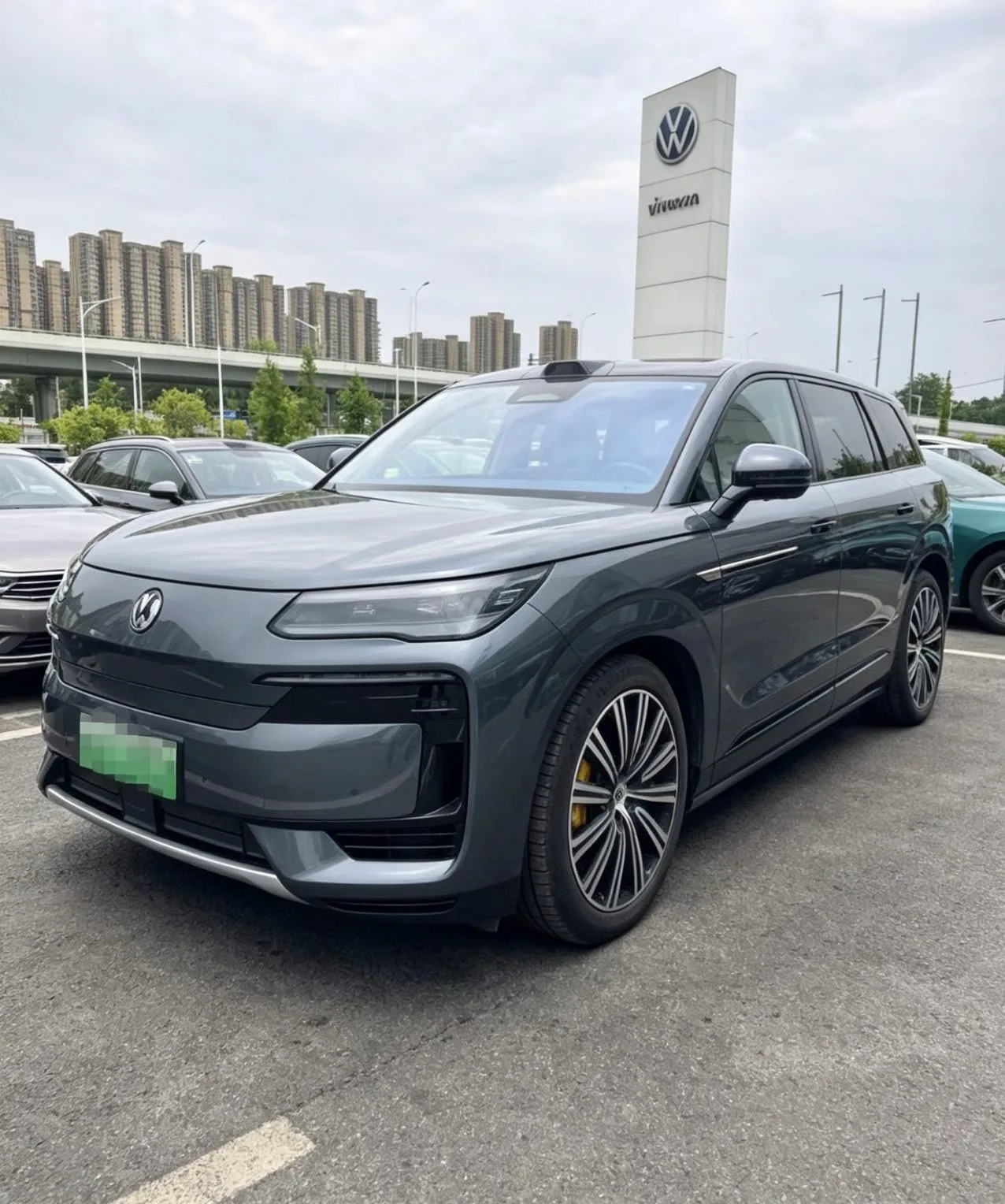 Denza 2026 Denza N9 2.0T CVT Flagship Edition Automatic
