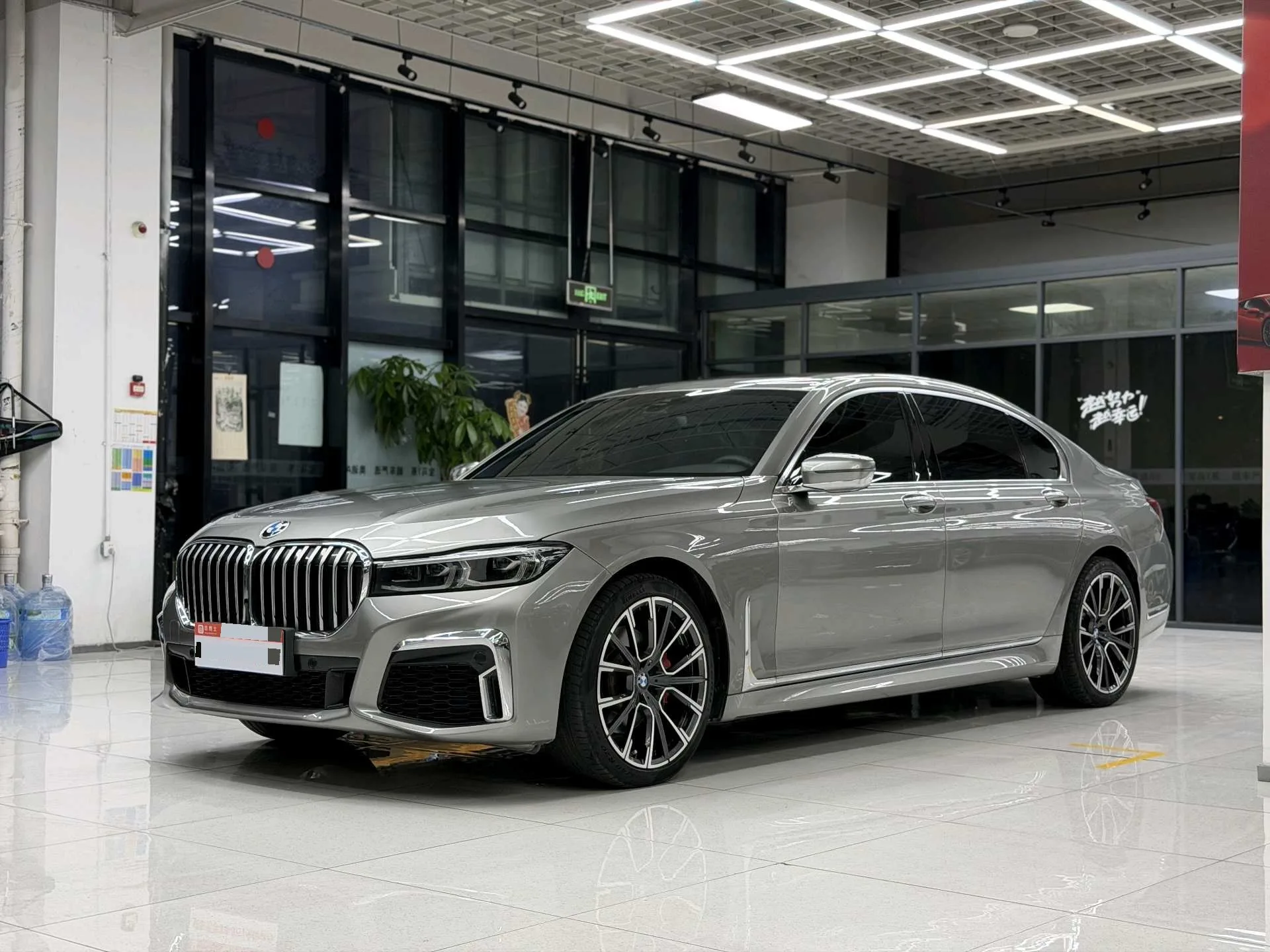 2019 BMW 7 Series 740Li Leading Edition with M Sport Package