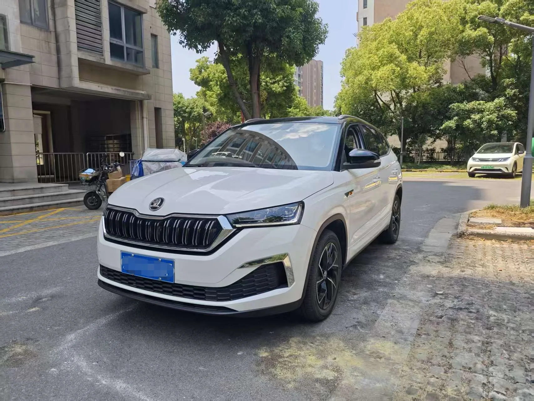 Komic 2022 GT 1.5L Automatic Premium Edition