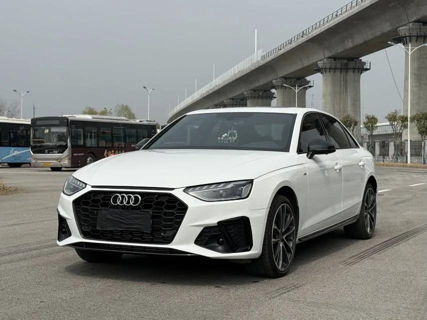 Audi 2024 A4L 2.0TFSI 40TFSI Luxury Dynamic Automatic