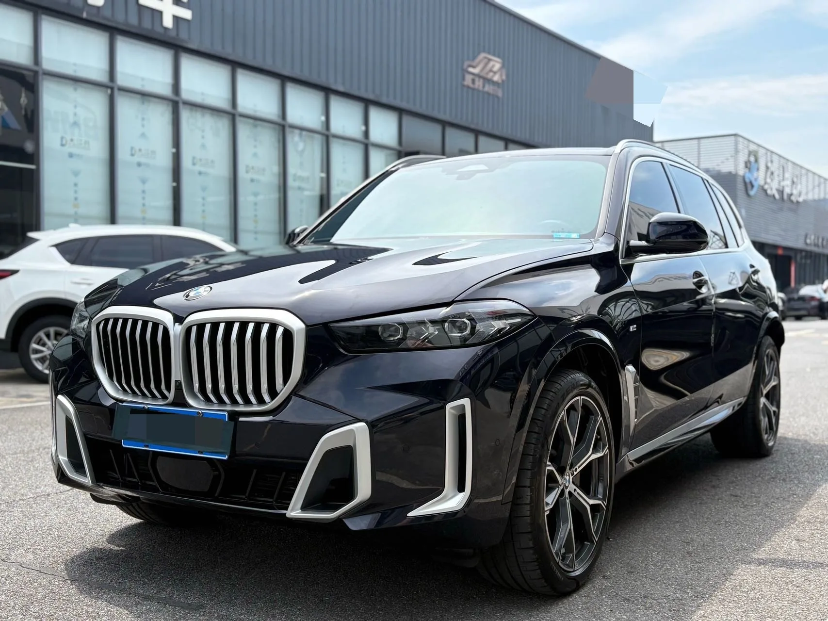 2023 BMW X5 xDrive30Li 48V 2.0T Luxury M Sport Package Automatic
