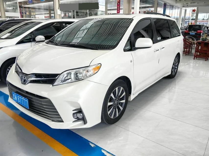 Toyota Sienna (Imported) 2019 Model Year, 3.5 L, 2WD, 7-Seater, U.S. Spec, Automatic Transmission