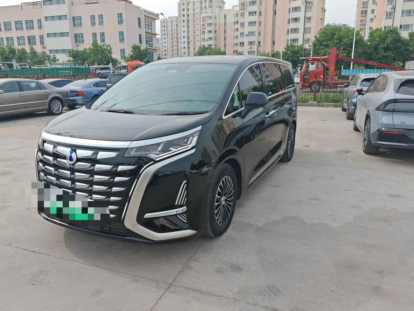 Denza D9 2024 DM-i 980 4WD Premium