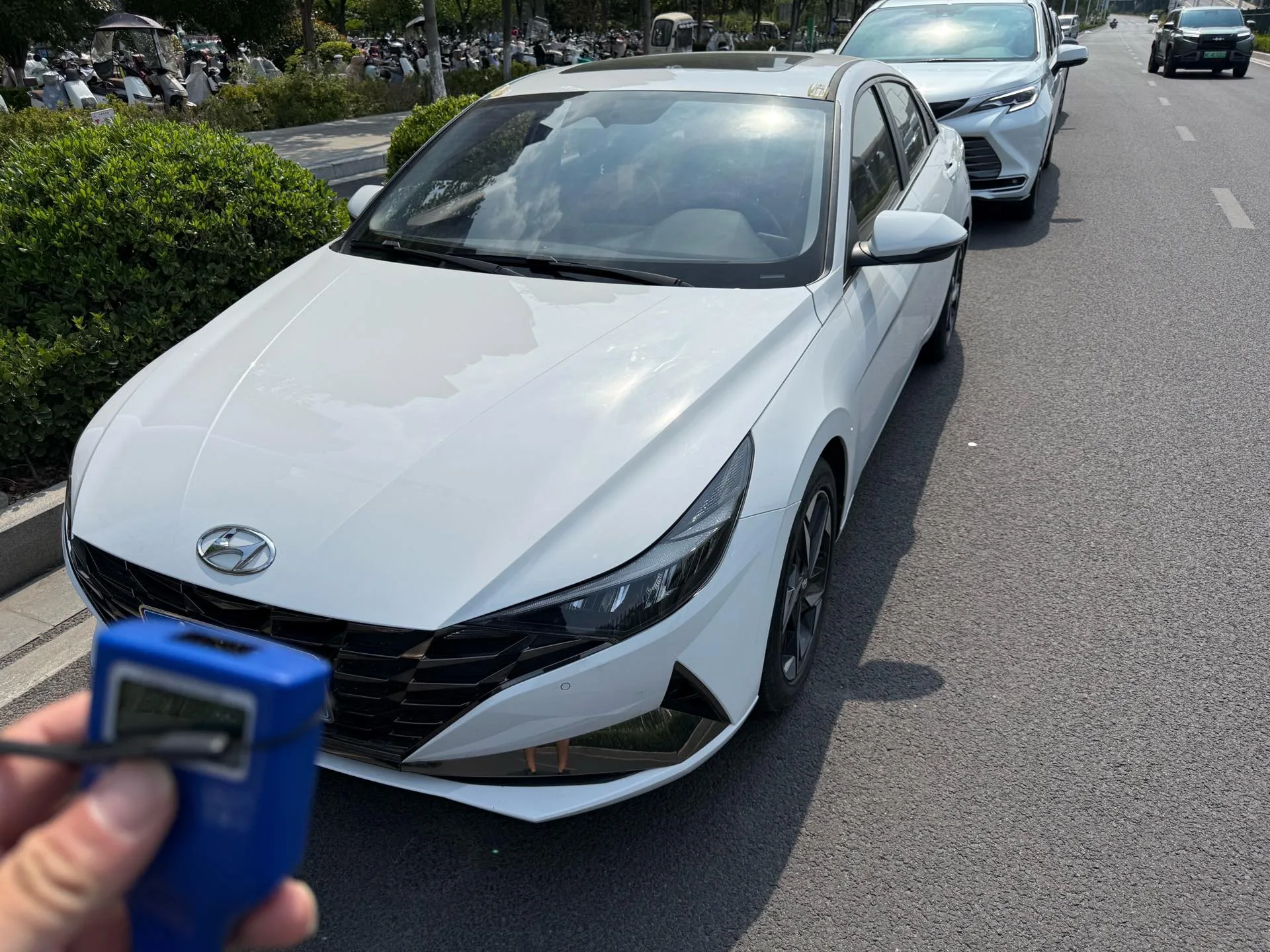 Hyundai Elantra 2022 1.5L CVT LUX Premium Edition