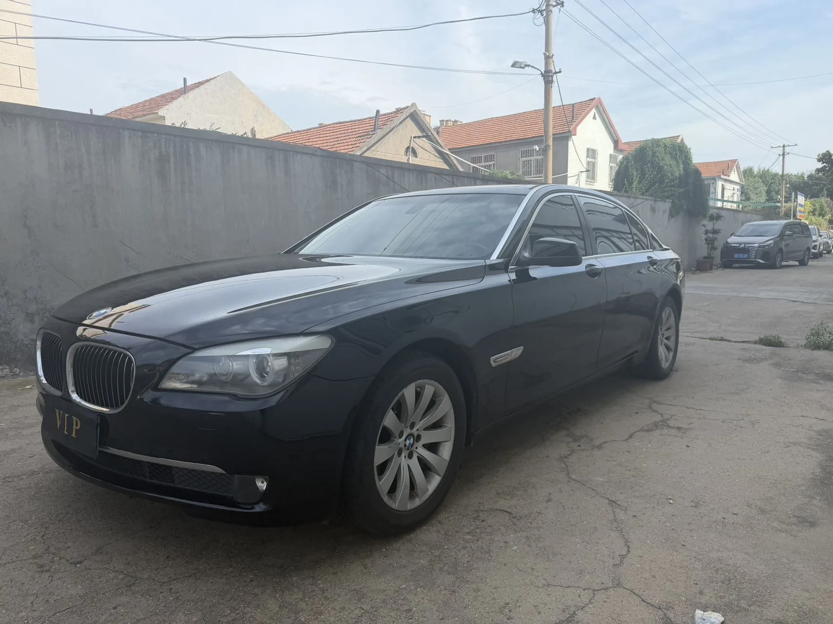 2009 BMW 7 Series 740Li Luxury
