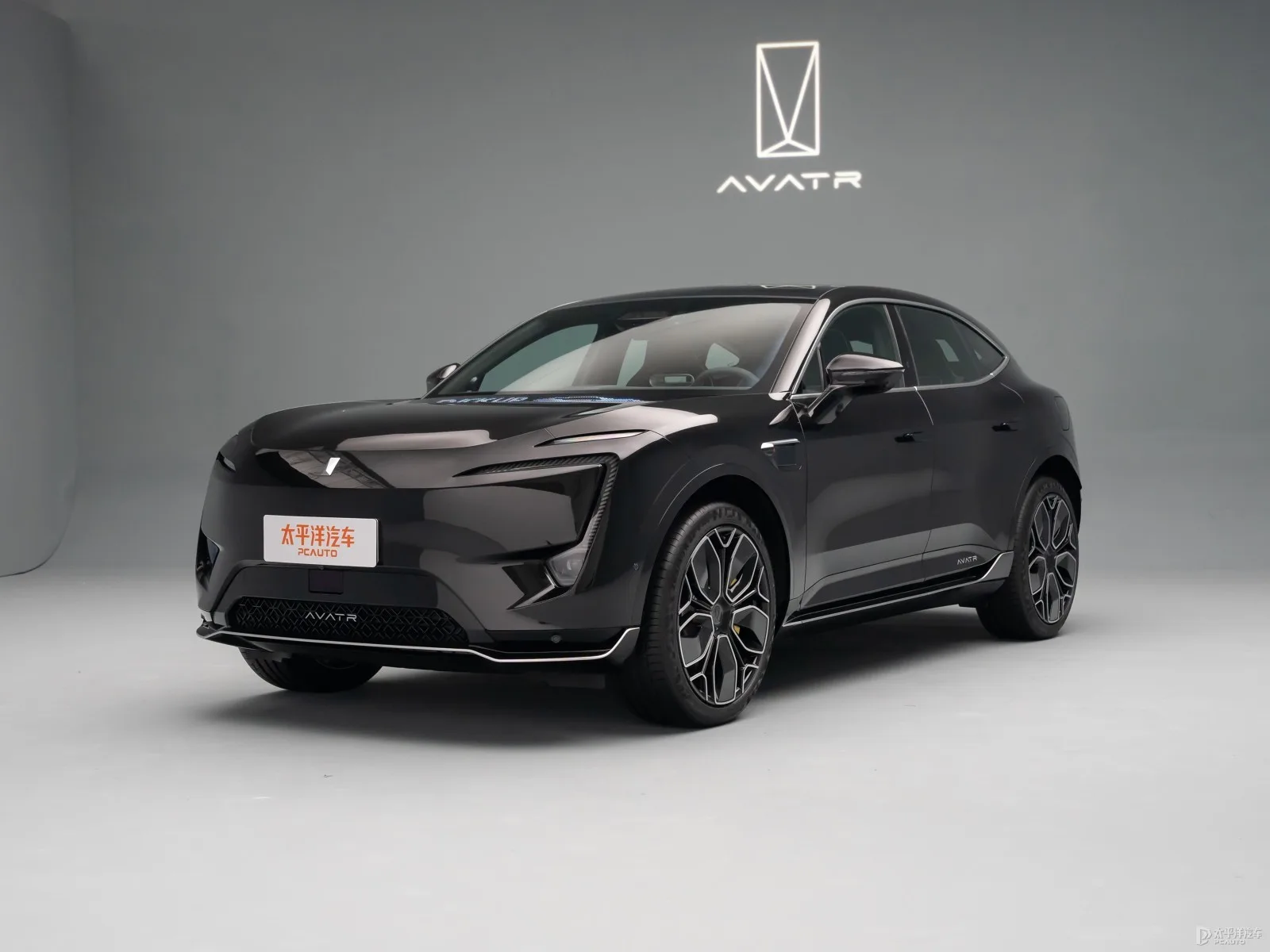 Avatr 11 580 Three-Laser AWD EV 2024 — Authorized new car for export from China (listing thumbnail)